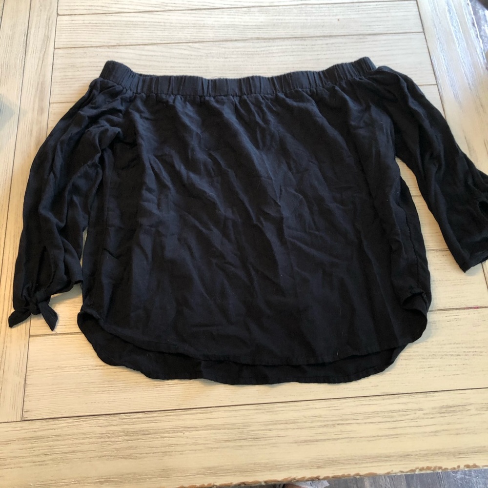 Old Navy off shoulder shirt